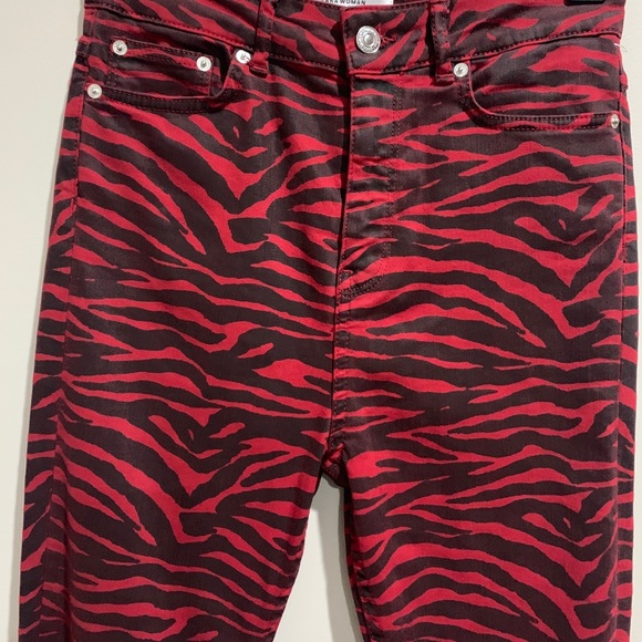 Zara Premium Red Zebra High Waist Jeans Size 4 - Picture 7 of 8